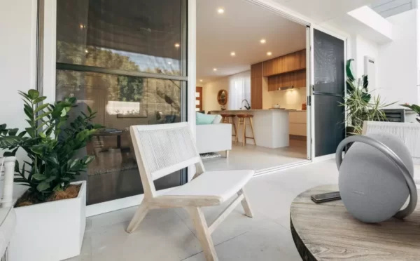 Harman Kardon's Onyx 7